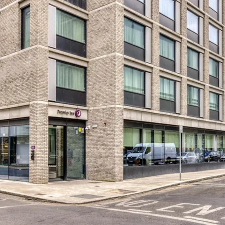 Premier Inn Dublin City Gloucester St South-3