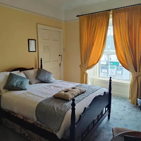 Townsend House Guest House-3