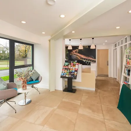 Brennan Court Guest Accommodation-3