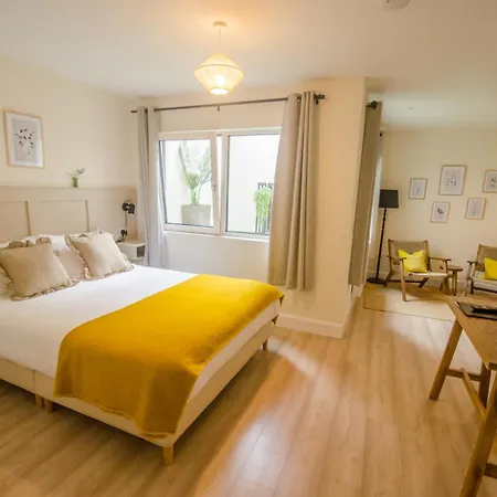 Rookery Lane Food And Lodging-2