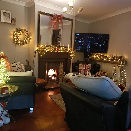 Ashleigh House Bed & Breakfast-2