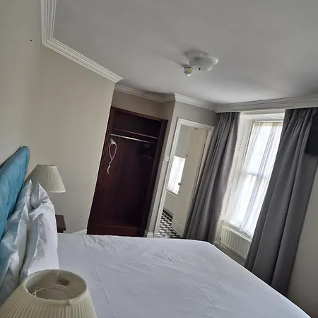 Imperial Accommodation Tralee-2