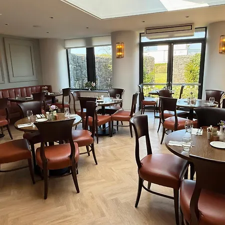 Knock House Hotel-2