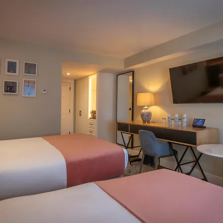 Hyde Hotel-2