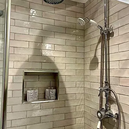 Number 31 Boutique Townhouse-3