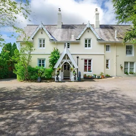 Robin Hill House Heritage B&B-2