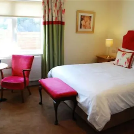 Casey'S Hotel-2