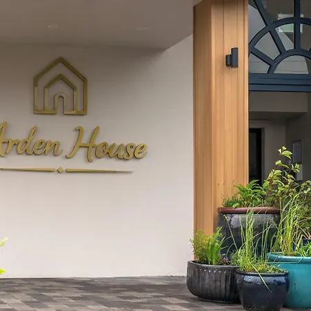Arden House-3