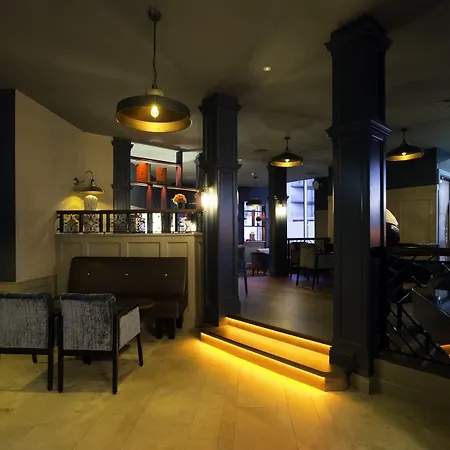 Metro Hotel Dublin Airport-3