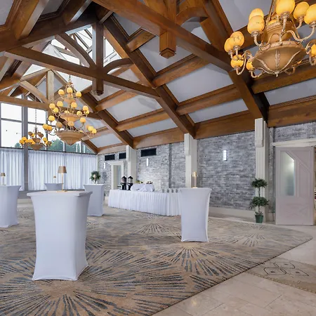 Treacys Oakwood Hotel, Shannon-3