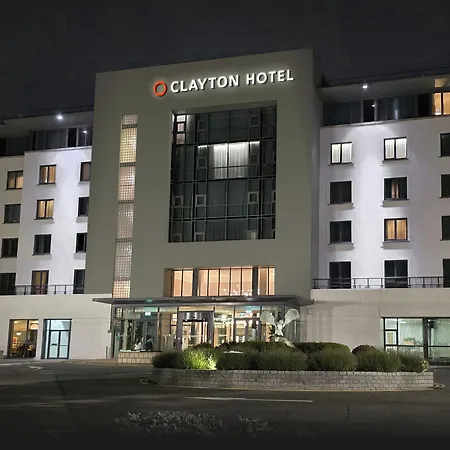 Clayton Hotel Dublin Airport Central-2