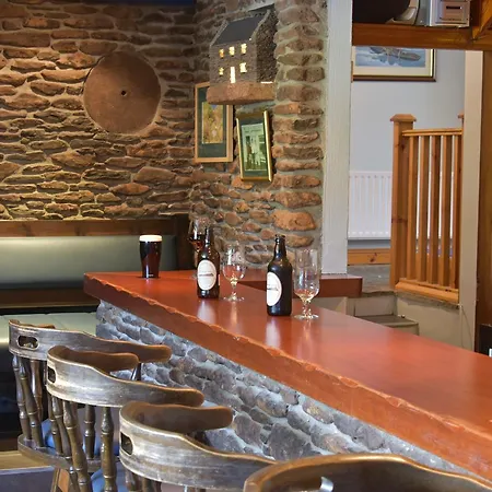 An Bothar Pub-3