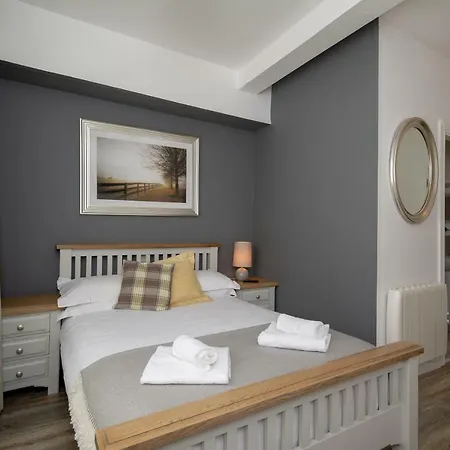 The Square Townhouse Fermoy-2