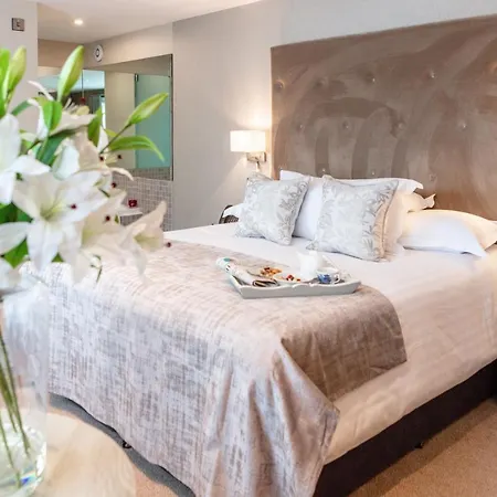 Gleesons Townhouse Booterstown-2