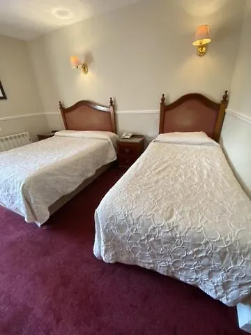 Monaghans Harbour Hotel
