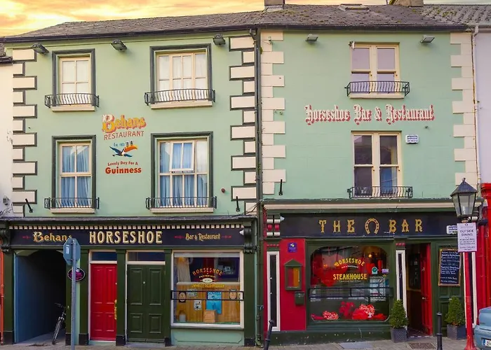 Behan'S Horseshoe Bar & Restaurant