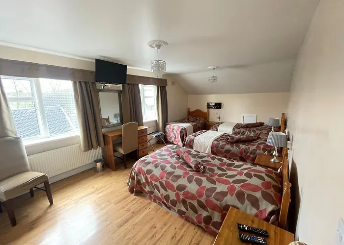 Goldendawn Guest House