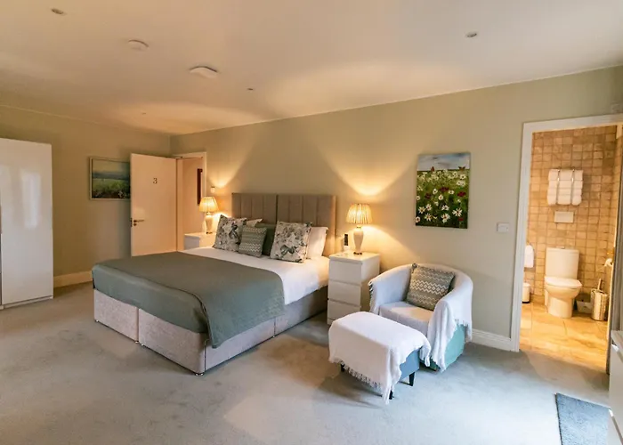 Mount Barker Hotel Swords
