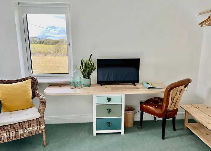 Thistledown Lodge Fethard on Sea