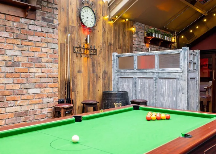 Ewings Bar & Self-Catering Accommodation Carlow