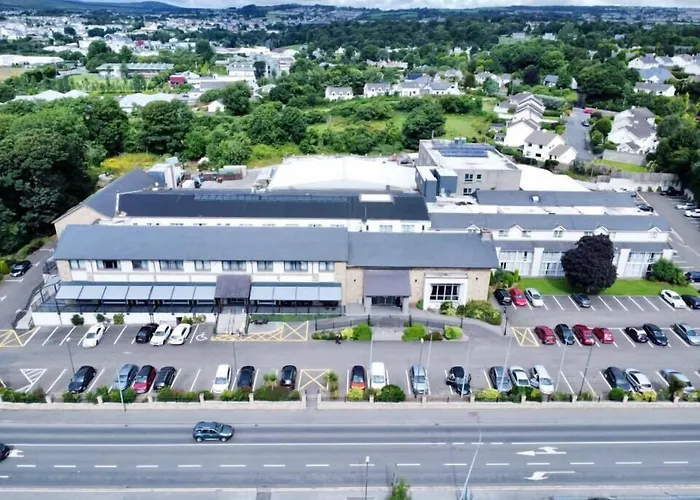 Mount Errigal , Conference & Leisure Centre