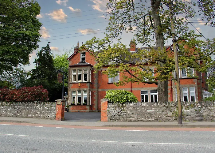 Innisfree House