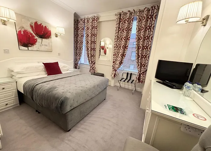 Dergvale Hotel