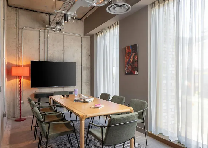 Moxy Dublin Docklands