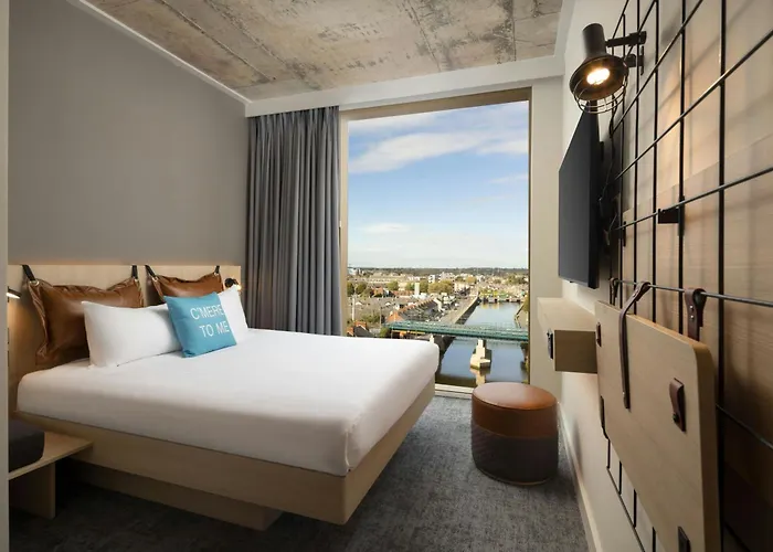 Moxy Dublin Docklands