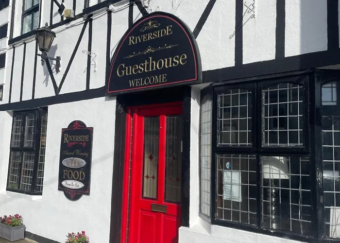 Riverside Guesthouse