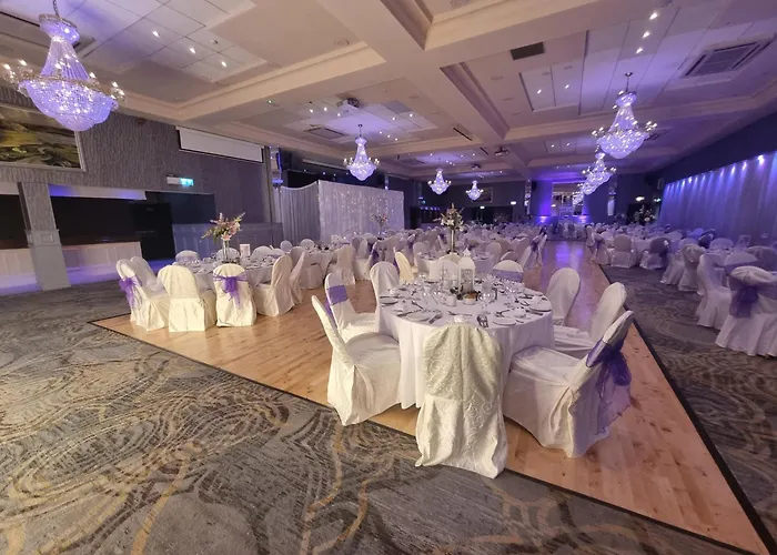 Hotel Treacys West County Conference And Leisure Centre Ennis
