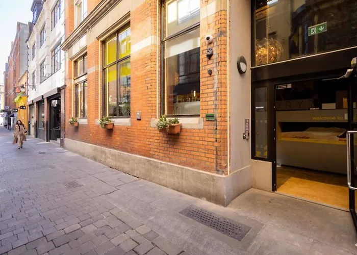 Rezz Temple Bar,