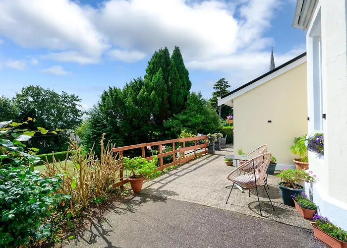 Robin Hill House Heritage Guest House