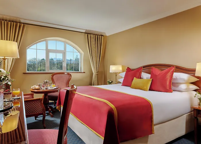 Killarney Avenue Hotel