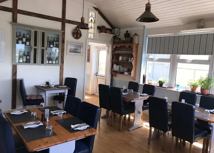 Westend Bar & Select Accommodation Fenit